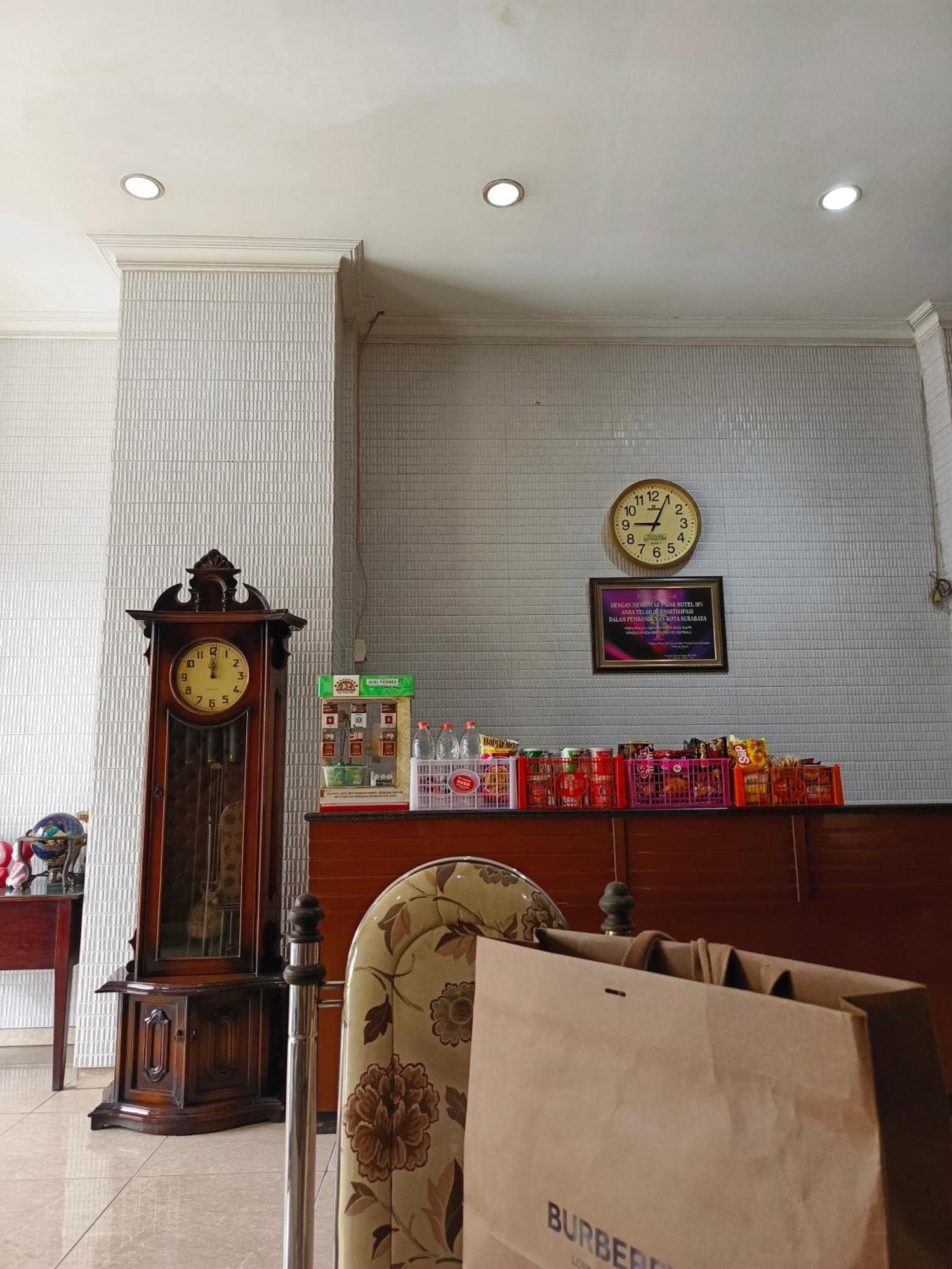 B Blue Hotel مالانغ المظهر الخارجي الصورة